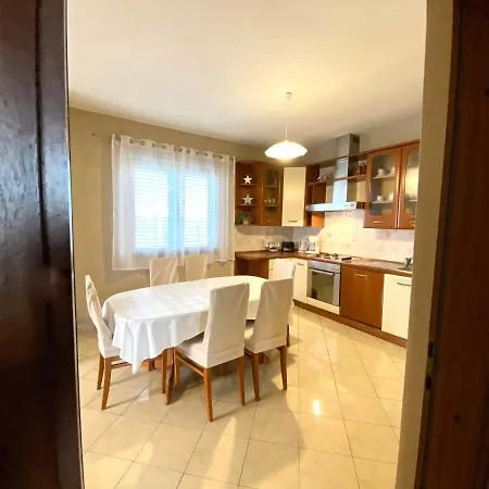 Apartment Marcella 1 Ljubač